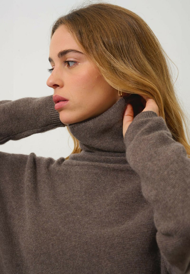 Kaffe Curve pullover met wol bruin | wehkamp Kaffe Curve pullover met wol bruin | wehkamp
