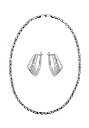 Colier din argint cu zale rotunjite, asortat cu cercei geometrici cu finisaj lustruit și pietre mici încrustate.