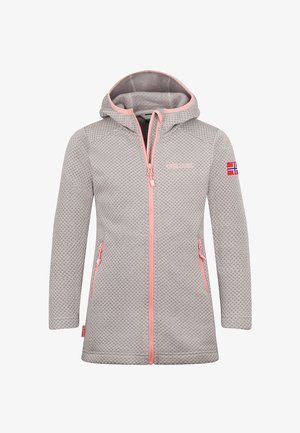 Graue Fleecejacke mit einem strukturierten Muster, rosa Akzenten, Kapuze, durchgehendem Reißverschluss und seitlichen Reißverschlusstaschen. Mit einem Flaggenpatch an einem Ärmel.