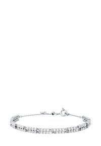 Pulsera de tono plateado que presenta filas entrelazadas de cristales transparentes, un cierre de langosta y un acento rectangular con marca.