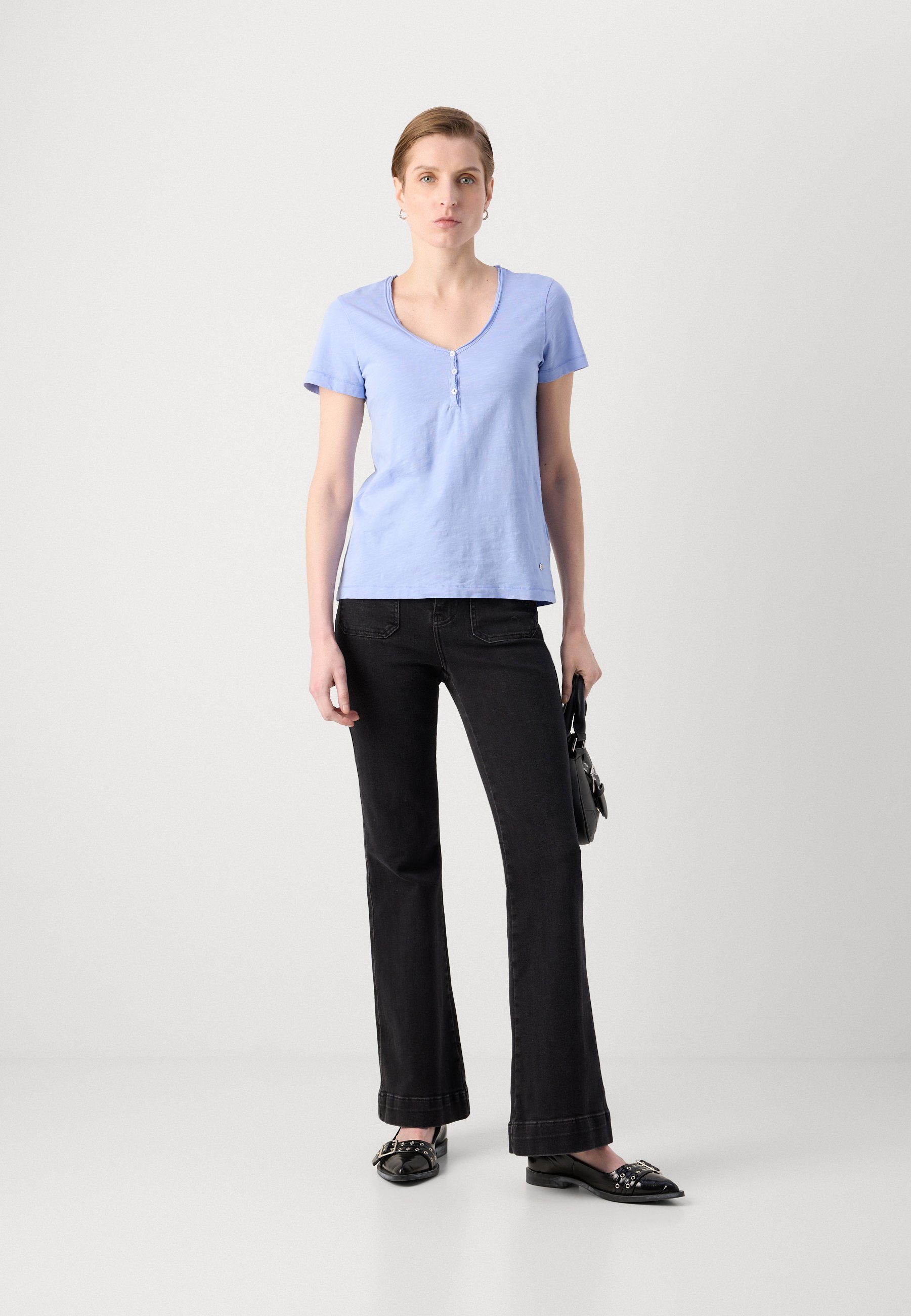 売れ筋商品|||モス モッシュ Tシャツ レディース トップス TEE - Basic T-shirt - hydrangea Mos Mosh BASIC TEE - T-shirts - hydrangea/lyseblå - Zalando.no