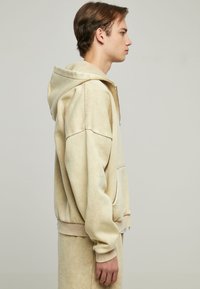 Urban Classics Zip-up sweatshirt - unionbeige