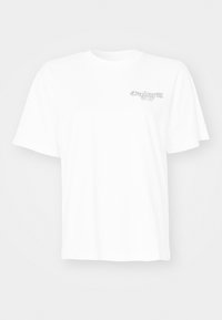 Hvid bomulds T-shirt med rund hals, korte ærmer og et lille trykt logo på venstre bryst. Glat tekstur, afslappet pasform.
