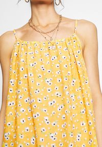 Superdry & Co Vapaa-ajan mekko - yellow