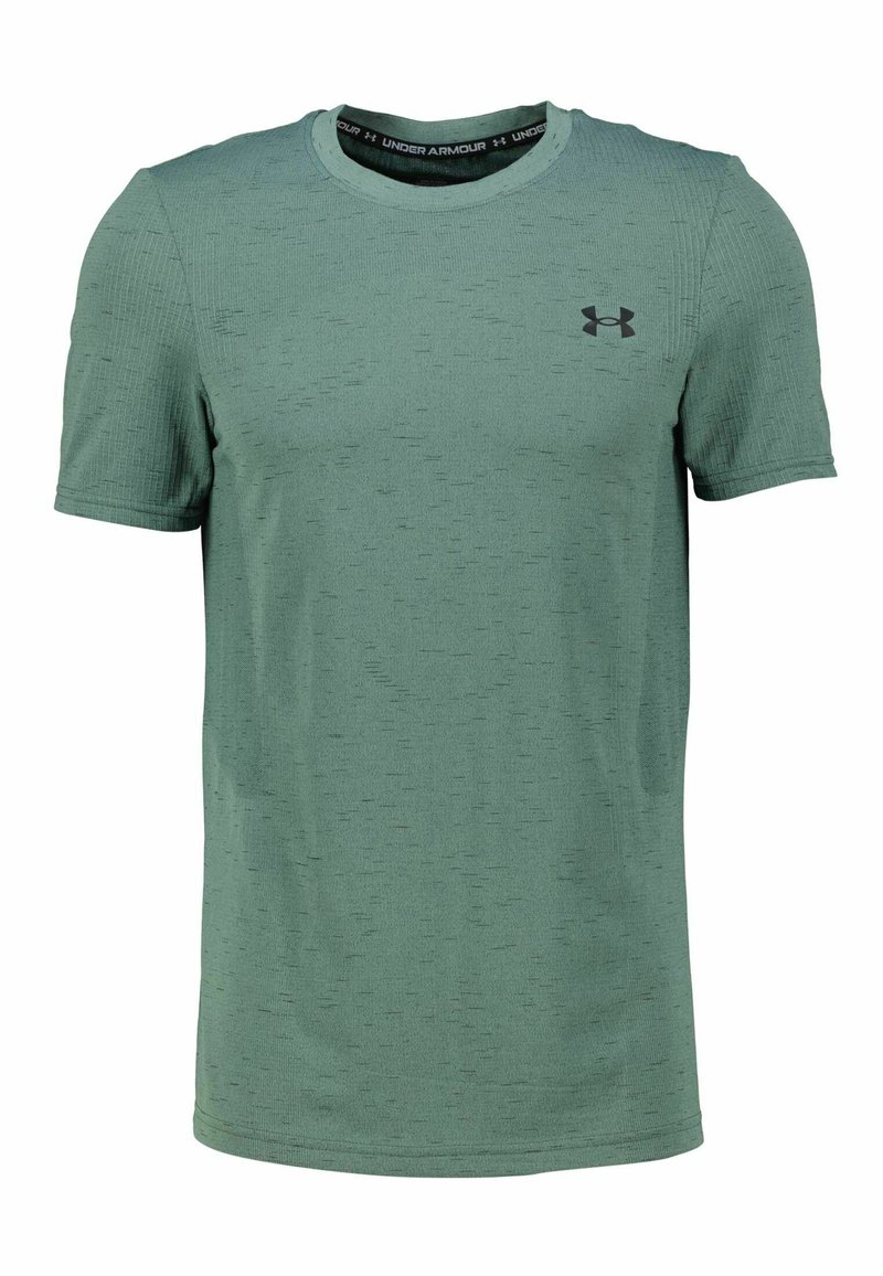 Maglietta sportiva verde realizzata in tessuto traspirante. Presenta un collo a giro, maniche corte e un motivo testurizzato discreto. Accentato da un logo nero.