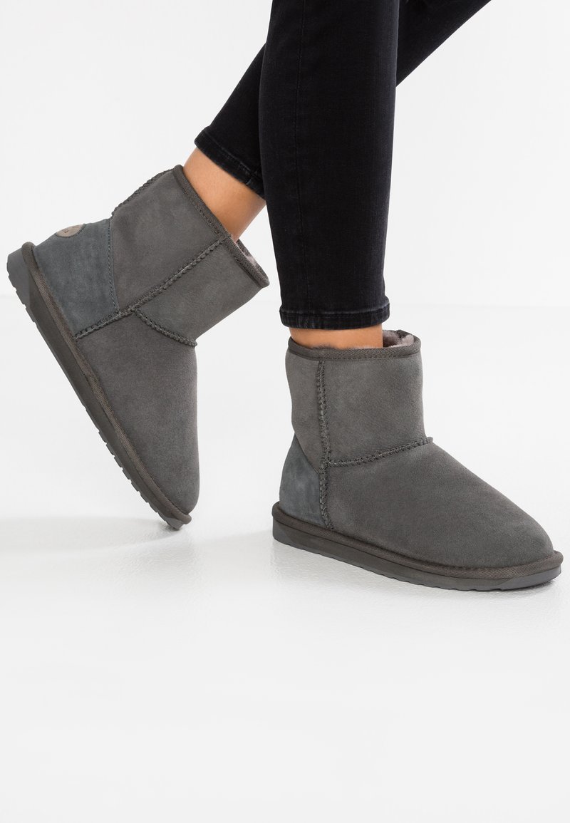 emu stinger mini boots