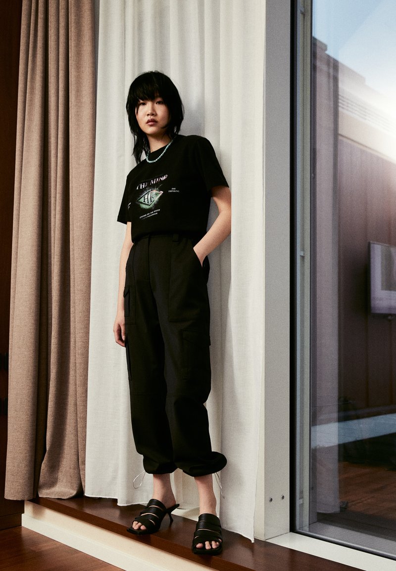 Damen Bekleidung | Han Kjøbenhavn CARGO PANTS Cargohose black/schwarz - KF25937 Damen Bekleidung | Han Kjøbenhavn CARGO PANTS Cargohose black/schwarz - KF25937