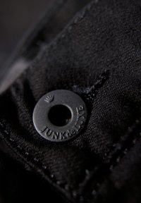 Junk De Luxe STAY - Slim fit jeans - black