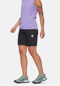 Mammut DUCAN - Träningsshorts - black