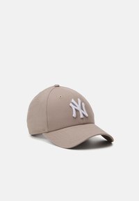 New Era - LEAGUE ESSENTIAL 9FORTY® UNISEX - Keps - brown/white Miniatyrbild 1