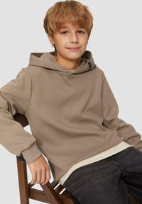 s.Oliver Kapuzenpullover - cognac