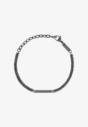 Schwarzes Metallarmband mit einem spiralförmigen Bereich und Gliederkette. Enthält einen rechteckigen Anhänger mit sieben kleinen schwarzen Steinen. Mit Karabinerverschluss.