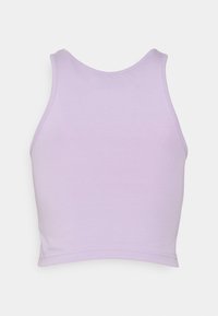 Crop top sans manches lilas avec un design dos nageur, fabriqué en tissu lisse et extensible.