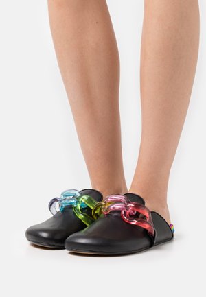 OZARK CHAIN - Chaussons - black