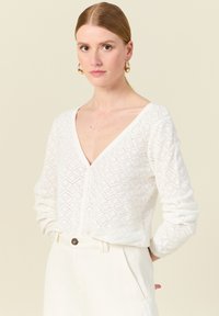 BONOBO Jeans MIT LANGEN ÄRMELN DURCHBROCHEN - Strickjacke - ecru