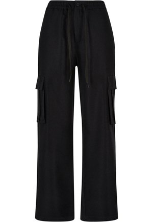 Pantaloni cargo neri realizzati in tessuto leggero, con vita elasticizzata, coulisse e tasche laterali con patta. Design comodo e largo.