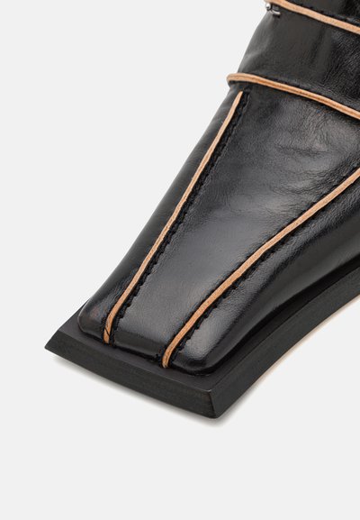 MIISTA TATTI MULES - Mules de salto - black