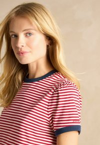 Tom Joule REGULAR FIT - SHORT SLEEVE STRIPED - Trükipildiga T-särk - red