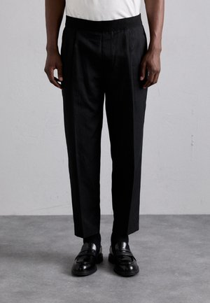 TAPERED ELASTIC WAISTBAND TROUSERS - Pantalones - black