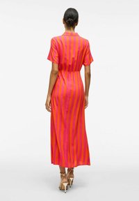 VILA Robe longue - tigerlily