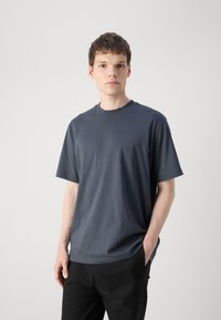 Calvin Klein Jeans LABEL RELAXED TEE - Osnovna majica kratkih rukava - ebony