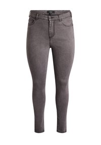 Jeans slim fit grises con botón y cremallera en la parte frontal, presillas para cinturón y bolsillos delanteros y traseros, mostrados planos sobre un fondo blanco.