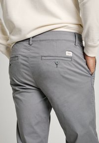 Thumbnail Image 5