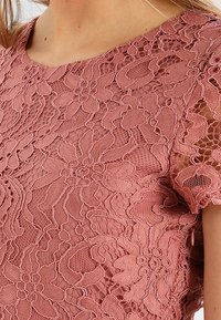 Vero Moda Cocktailklänning - light pink