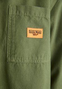 Thumbnail Image 6
