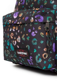 Eastpak DAY PAK'R - Sac à dos - beastimal black