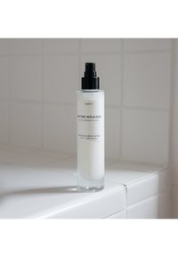 On the Wild Side CLEANSING OIL nieokreślony