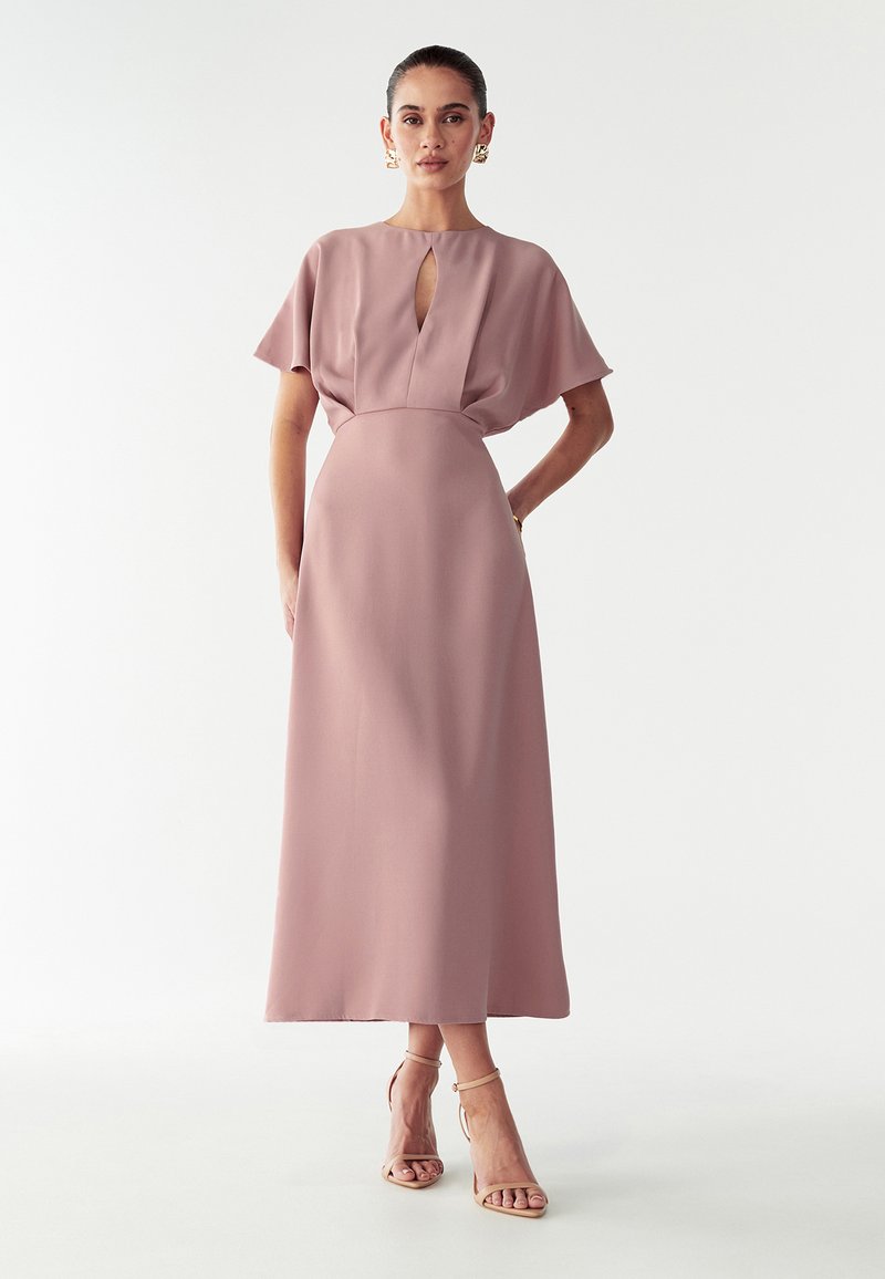 light dusty pink dress Dusty Rose & Dusty Pink Bridesmaid DressesAzazie