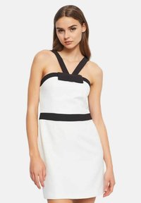 Gaudi Jeans CORTO - Etui-jurk - bianco