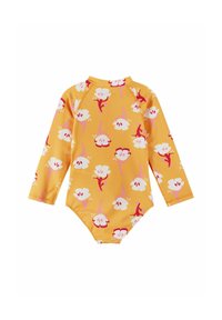 Langarm-Badeanzug mit gelbem Hintergrund, verziert mit einem Blumenmuster in Weiß, Pink und Rot. Glatter Stoff, enge Passform und UV-Schutz.