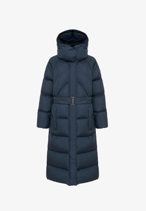 Granatowa kurtka puchowa z wysokim kołnierzem, paskiem w talii i teksturowanymi pikowanymi panelami. Długie rękawy i dwie przednie kieszenie. Materiał wodoodporny.