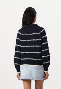 Pieces PCNELIA LS O-NECK BC - Strikkegenser - sky captain