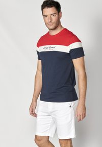 Koroshi SHORT SLEEVE - Marškinėliai su spaudiniu - rojo   red