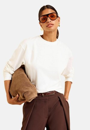 Friends Like These, LONG SLEEVE BOXY T-SHIRT - Long sleeved top - ivory