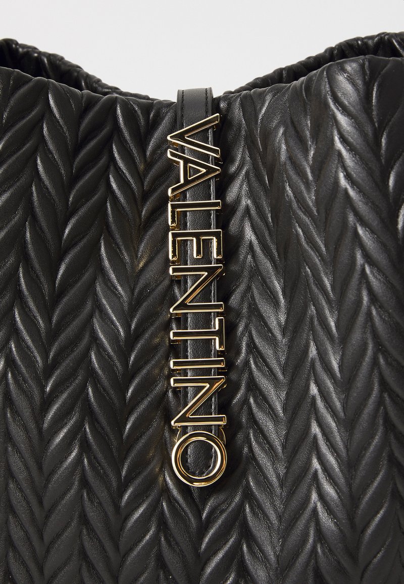 Sac à épaule VALENTINO Fania Re Nero - Neuf Avec étiquettes, En Polyuréthane Noir, Ajustable