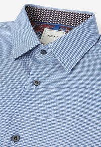 Next TEXTURED TRIMMED REGULAR FIT SINGLE CUFF - Skjorta - navy blue