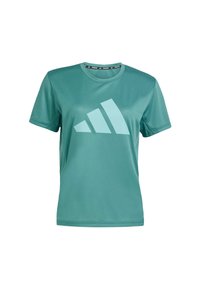 Krátký rukáv, tyrkysové sportovní tričko z hladkého materiálu, s velkým světle modrým logem Adidas na přední straně a kulatým výstřihem.