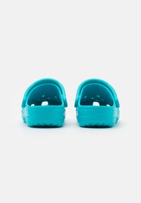Crocs CLASSIC UNISEX - Mulas - digital aqua