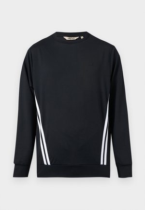 Mustast pikast varrukast sportlik dressipluus, mille mõlemal küljel on kaks valget vertikaalset triipu ja rinnal väike reljeefne logo.