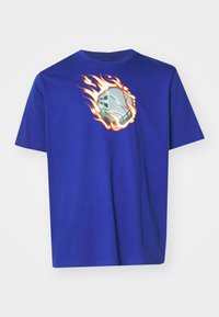 Neselectat, victory blue