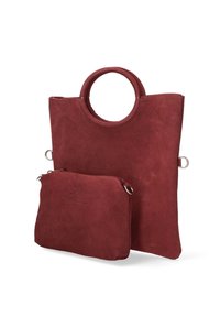 Borsa a tote in suede bordeaux con manico circolare, dotata di una pochette con zip removibile. Tessuto morbido e design pulito e strutturato.