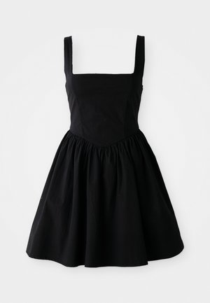 Abito di cotone nero con scollatura quadrata, spalline larghe e gonna arricciata. Presenta un corpetto aderente e una silhouette fluida.