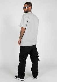 MJ Gonzales JUSTITIA  HEAVY  - T-shirts print - grey