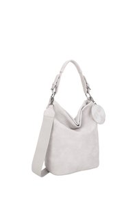 Sac à main slouchy gris clair avec des poignées doubles, une courte poignée rembourrée et une large bandoulière réglable, doté d'un accessoire de tag rond.
