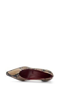 Scarpa con tacco alto a punta con motivo in rettile marrone e nero, interna liscia e silhouette elegante. Nessun hardware visibile.