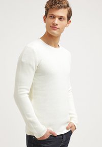 Minimum REISWOOD - Strickpullover - ivory